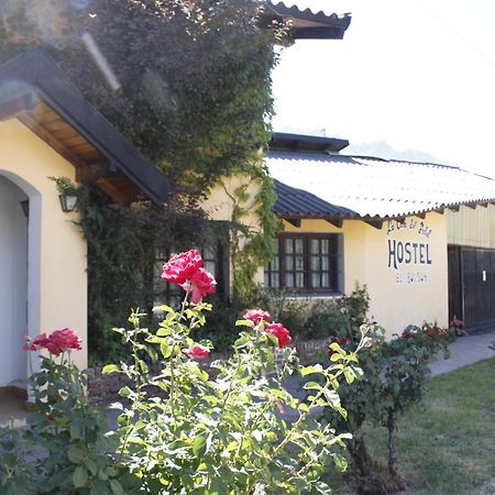 La Casa Del Arbol - Hostel El Bolsón Exteriör bild